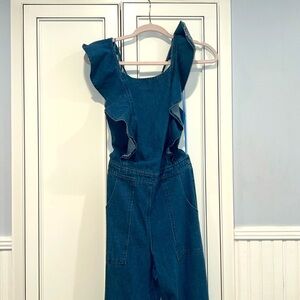 SUGARLIPS NWT super cute open back overalls